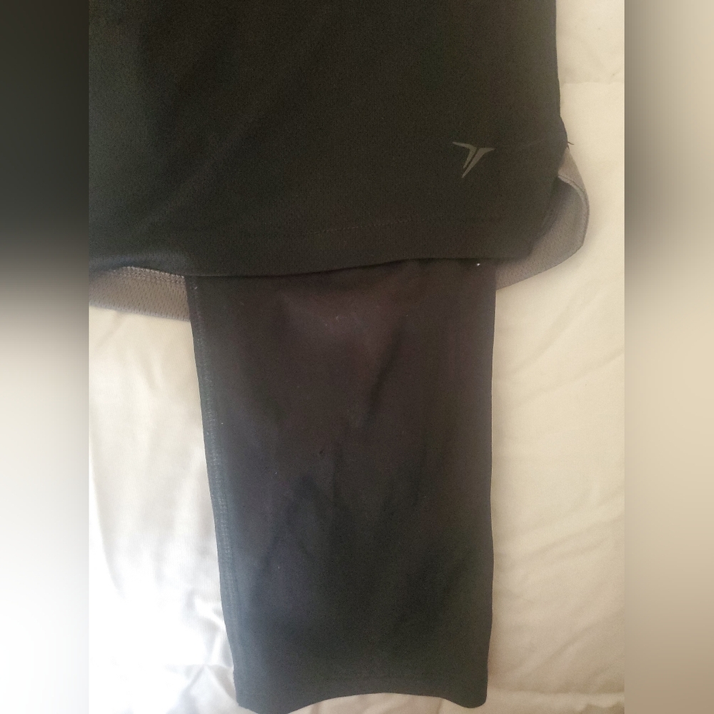 Old navy active shorts with pants made in size Youth XL black - Picture 2 of 3